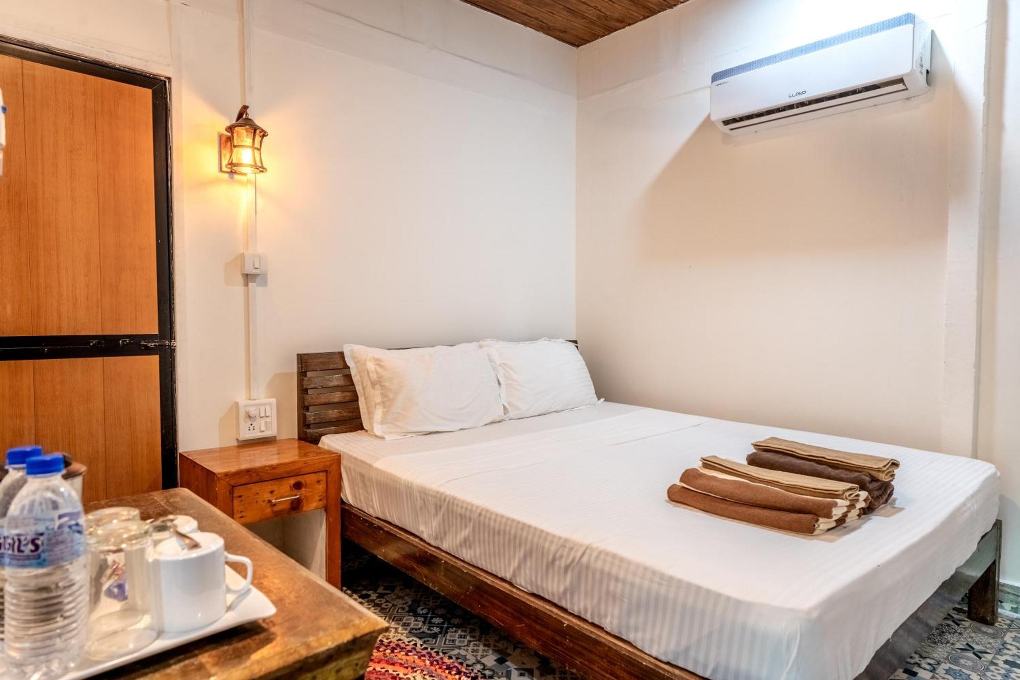 Hotel Simrose à Agonda Extérieur photo